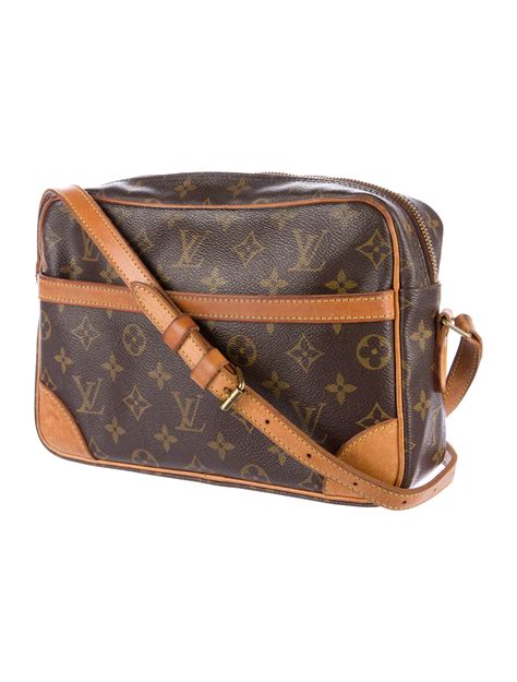 LOUIS VUITTON Monogram Trocadero 30 